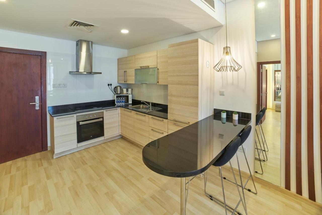 Apartamento Afaq Tower Manama Exterior foto